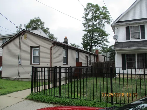 41 Seeley Ave, Keansburg, NJ 07734