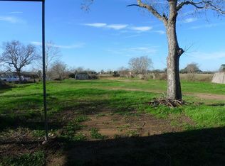 1306 Town Park Dr, Sealy, TX 77474