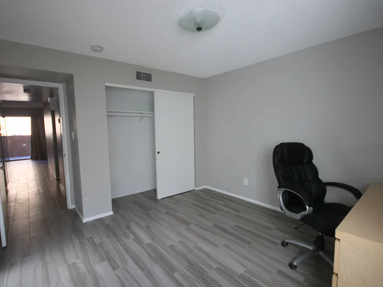 The B4. Before your magic goes to work on your second bedroom! See the next photo for possibilities!

Note. Furniture has been removed.
