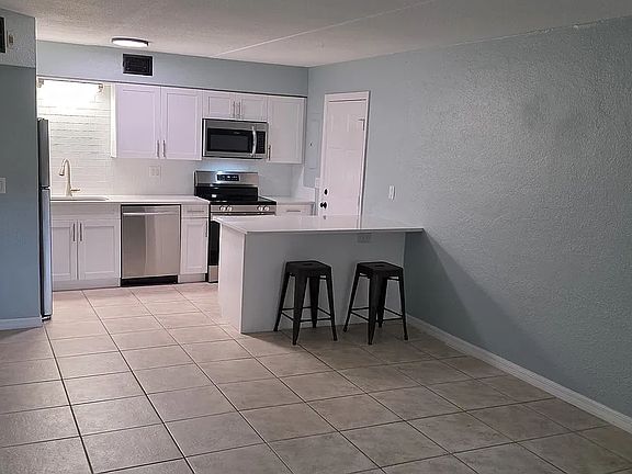 4th image of 465 Bald Eagle Dr #12