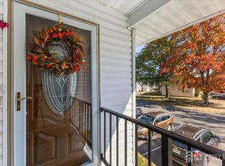 65 Galewood Dr APT D, Matawan, NJ 07747