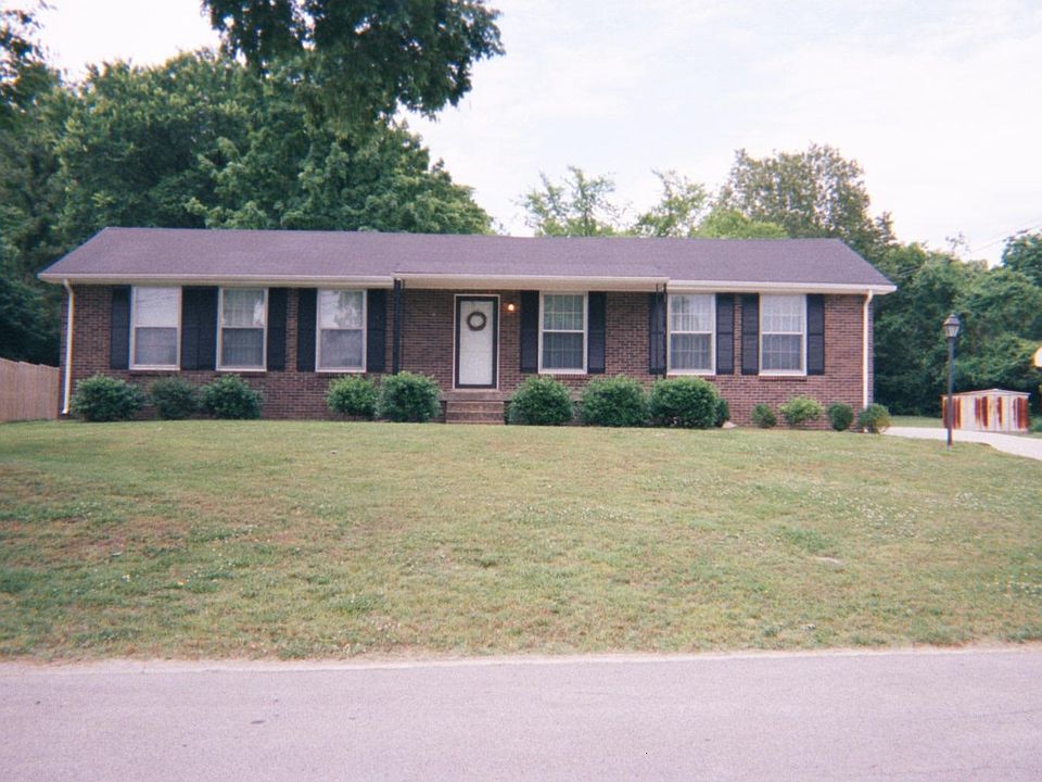 1st image of 8009 Arbor Dr