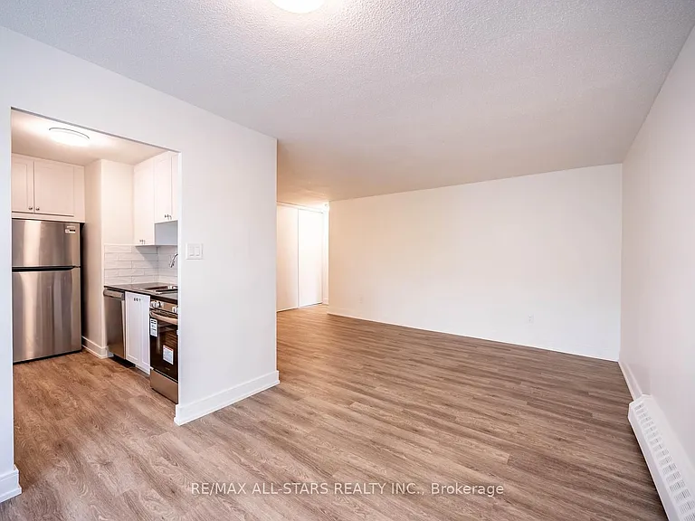 7 Albert St #317 — Photo 8