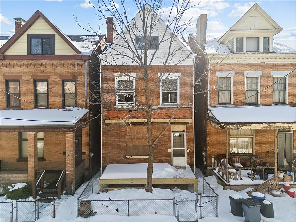 115 Hawkins Ave photo 1