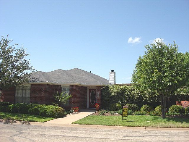 1st image of 4266 Laurel Oak Dr