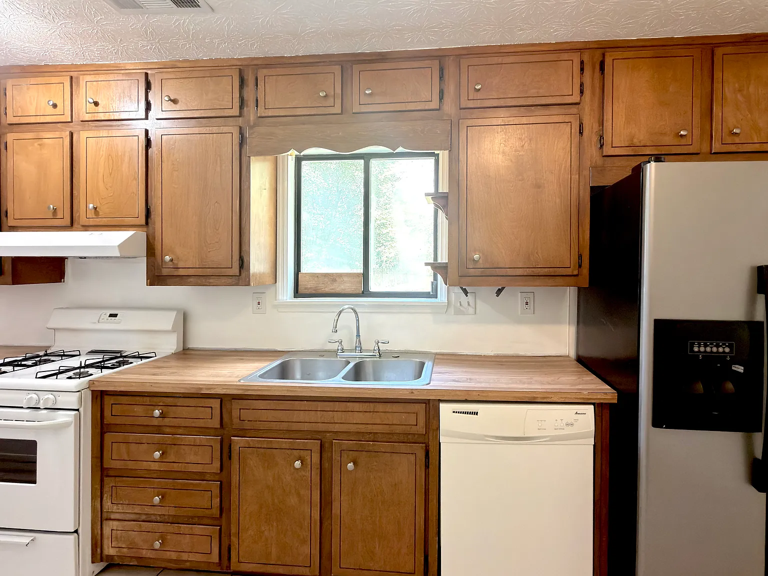 3 bed, 1170 sqft, $1,695 — Photo 4