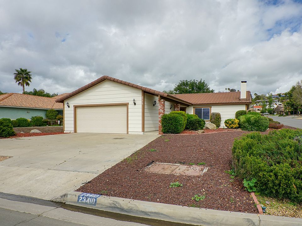 1st image of 23410 Canyon Lake Dr N