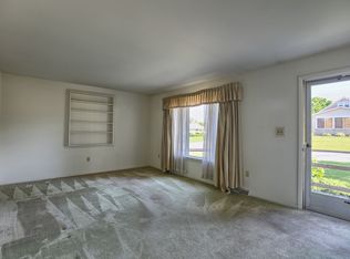 101 Susan Ln, Carlisle, PA 17013