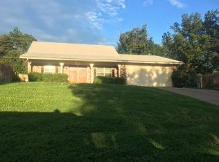 2620 Brookhollow Dr, Denison, TX 75020