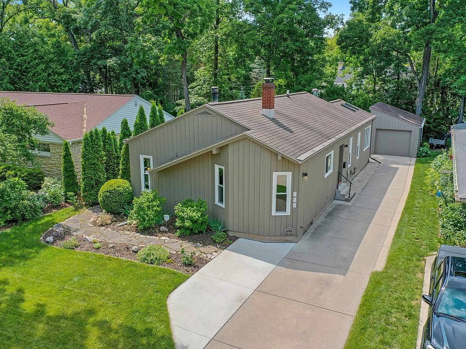 825 Urbandale Ave, De Pere, WI 54115 Zillow