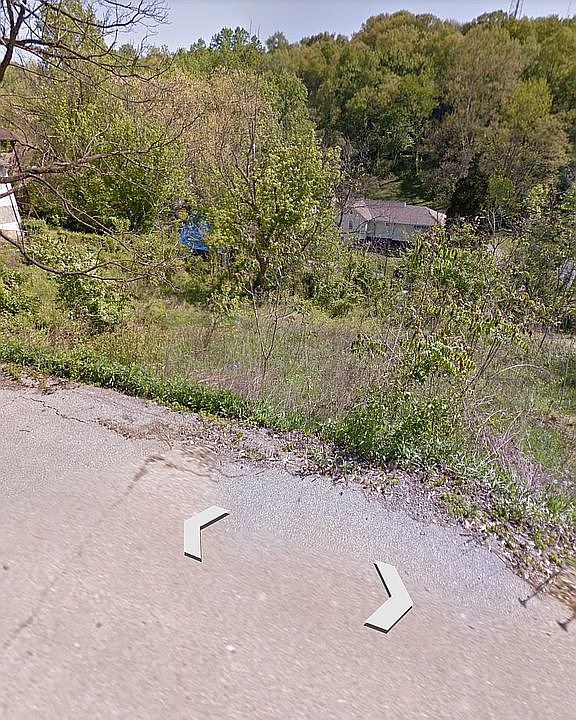 1st image of 429 Glenn St