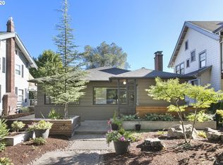 3936 NE Couch St, Portland, OR 97232