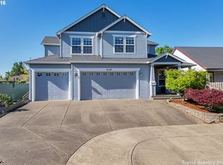 535 Maple St, Mount Angel, OR 97362