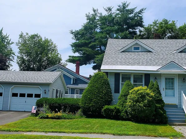 7 Colonial Street, Waterville, ME 04901