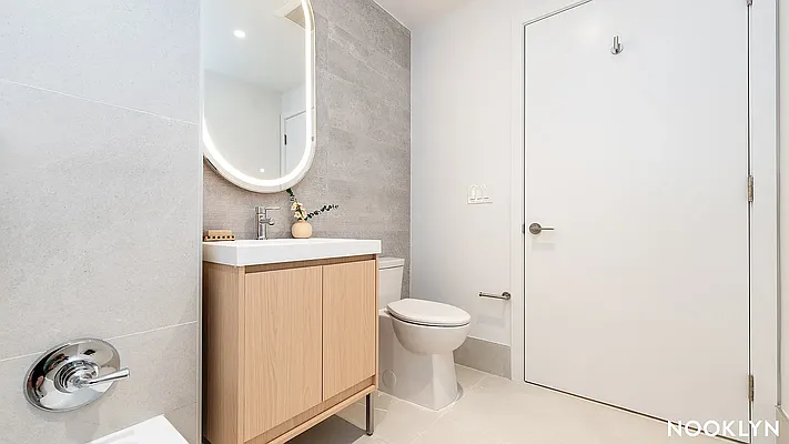 Bathroom, photo 1