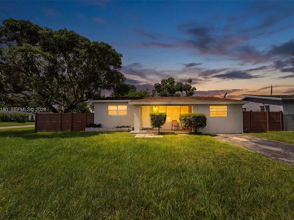 1st image of 2440 Largo Dr