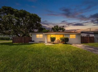 2440 Largo Dr, Miramar, FL 33023