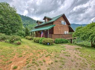 198 Boomer Rdg, Maggie Valley, NC 28751
