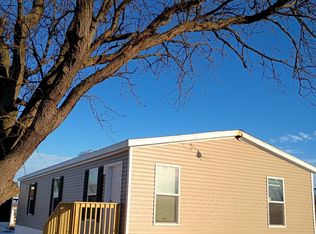 4809 W Windsor Rd #B24, Champaign, IL 61822