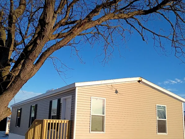 4809 W Windsor Rd #B24, Champaign, IL 61822