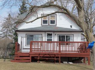 415 Andrews St, Mukwonago, WI 53149