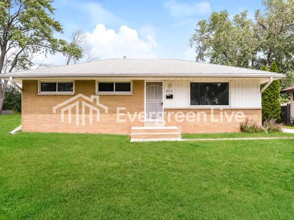 8914 W Custer Ave, Milwaukee, WI 53225
