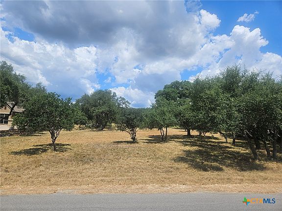 2nd image of 263 Paradise Hls