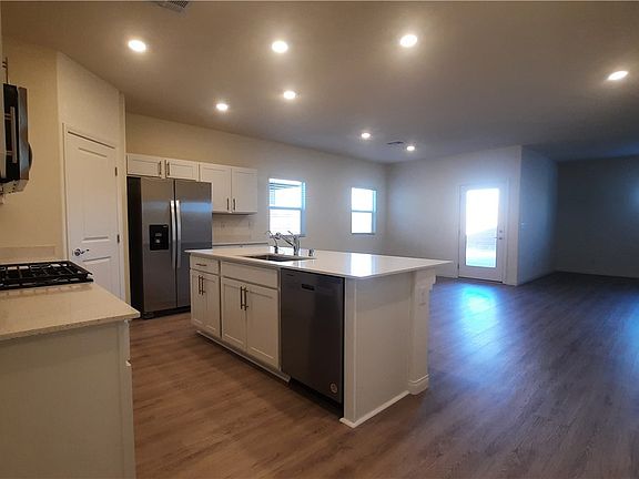 3rd image of 1674 Viola Falls St #73