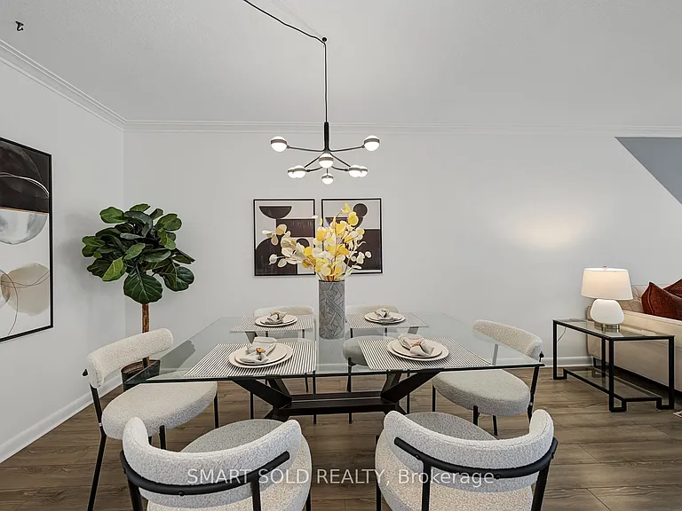 1 Cameo Cres — Photo 2