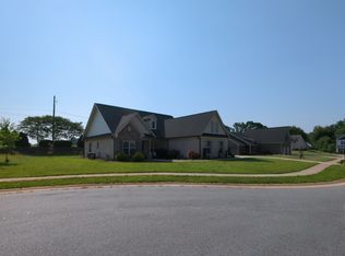 104 Alcove Ct, King, NC 27021