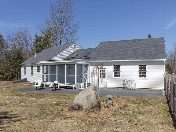 2nd image of 24 Moran Road