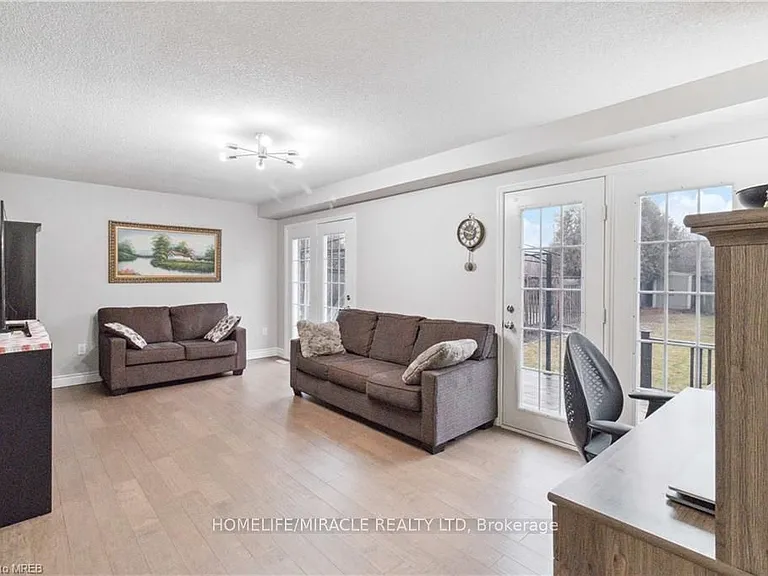 2245 Pathfinder Dr — Photo 12
