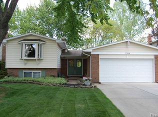 7519 Kingsbridge Rd, Canton, MI 48187