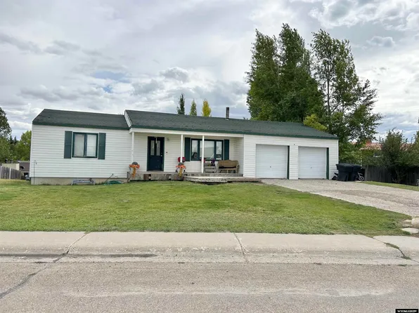 1002 Sorensen Dr, Kemmerer, WY 83101