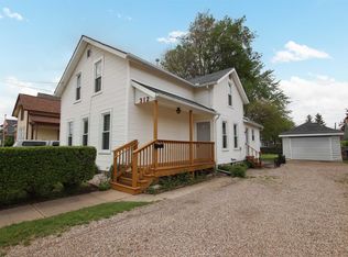 312 W South Park Ave, Oshkosh, WI 54902