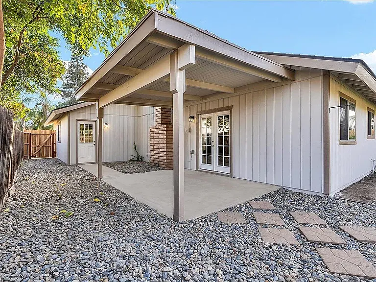 1812 W Wren Dr — Photo 25