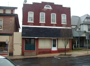 522 W Walnut St APT 1B, Perkasie, PA 18944
