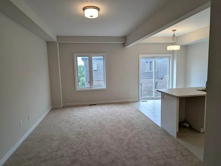 620 Colborne St W #64 — Photo 2