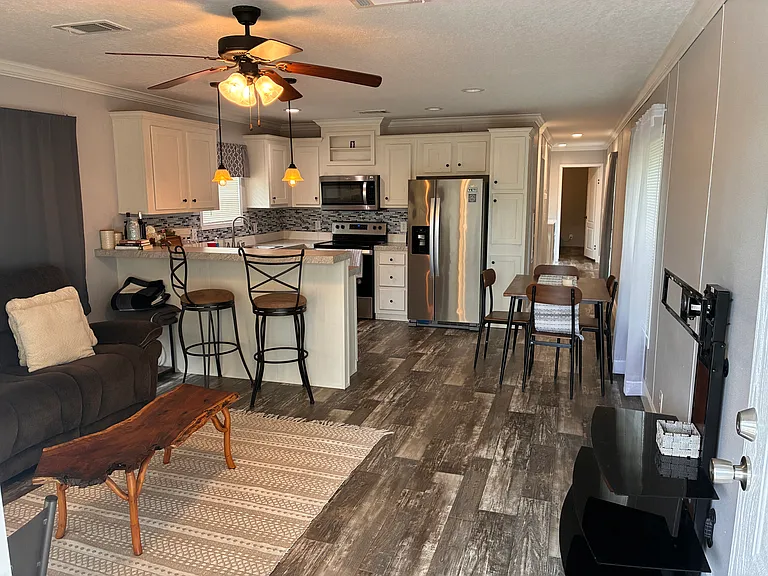 2911 Bourbon St — Photo 19