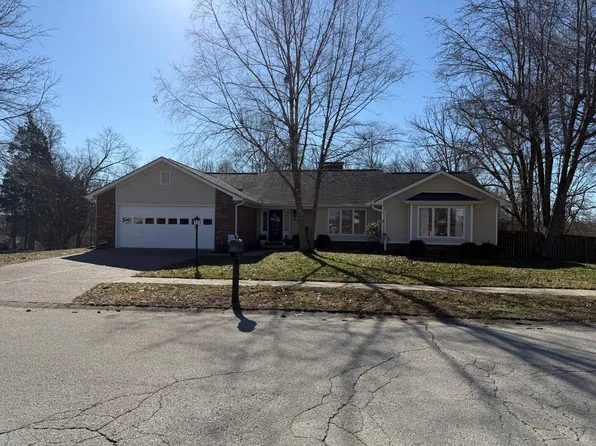945 Stoney Creek Dr, Frankfort, KY 40601