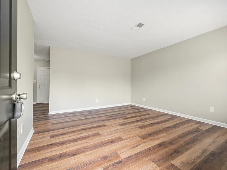 309 Wem Ct — Photo 3