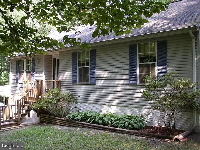 1st image of 30074 Hickory Dr