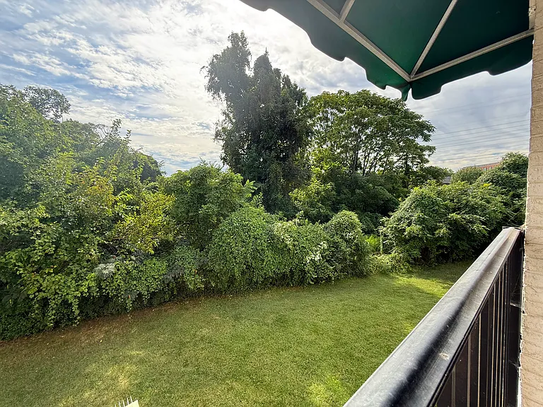 106 Sunset Cir #202 — Photo 16