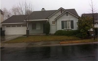 1st image of 30 Clancy Ct