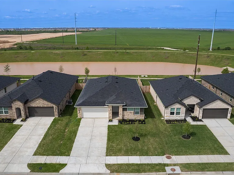 3827 Pierce Place Ln — Photo 2