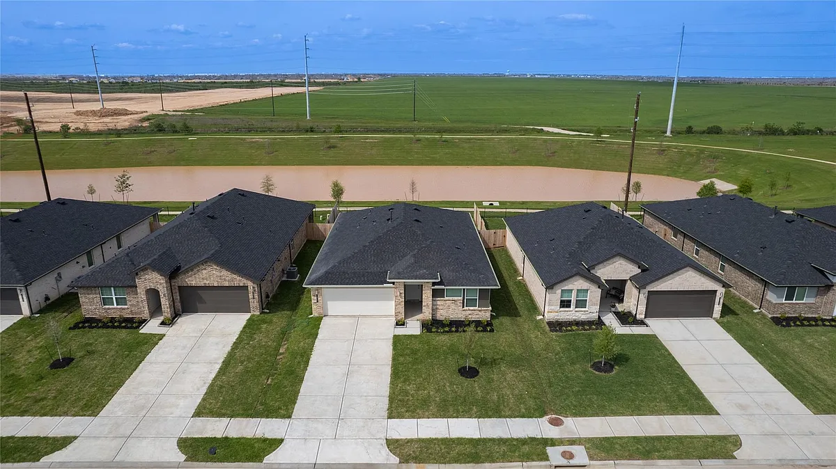 Building Photo - 3827 Pierce Place Ln
