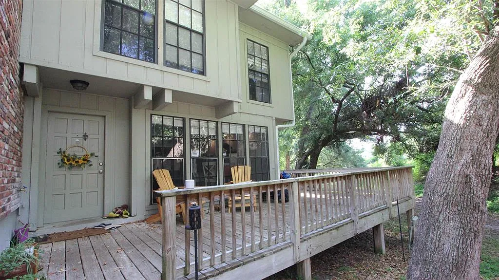 Building Photo - 2319 Green Timbers Trl #D