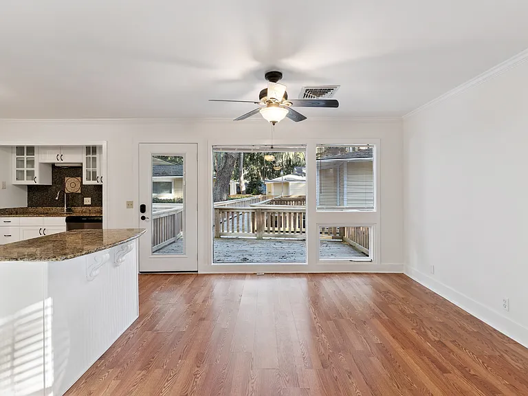 625 Executive Golf Villas — Photo 5