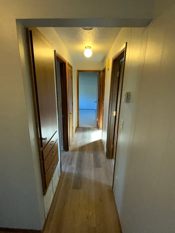 1430 Alameda Ave W — Photo 4