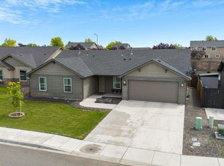 5811 Middle Fork St, Pasco, WA 99301